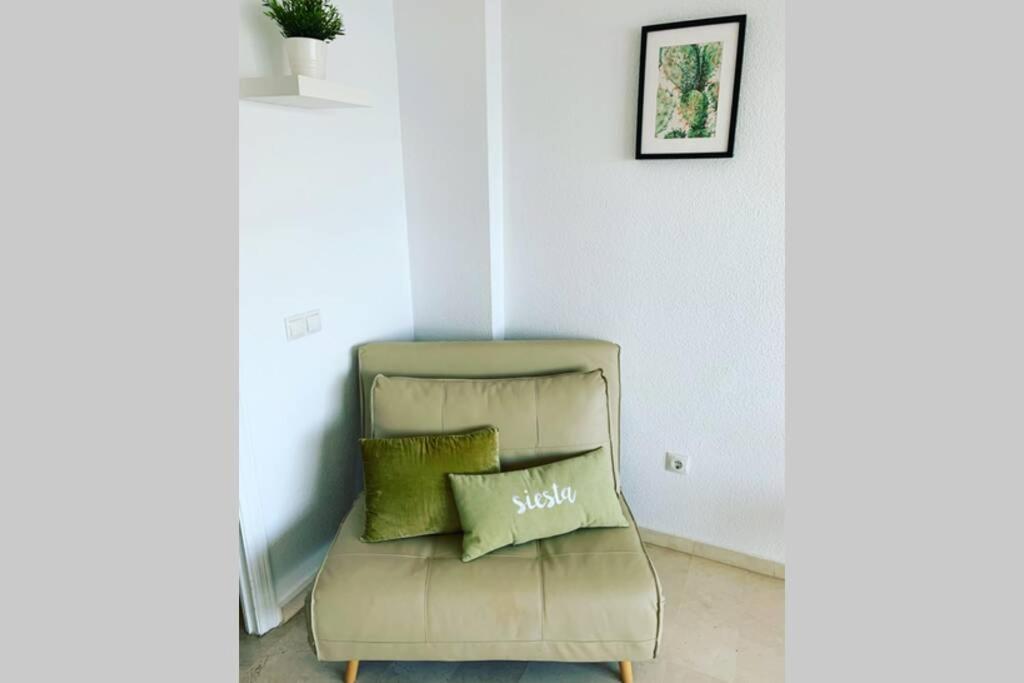 Amazing Frontline Sea Views Studio Apartment Castillo Del Vigia Torremolinos Exterior foto