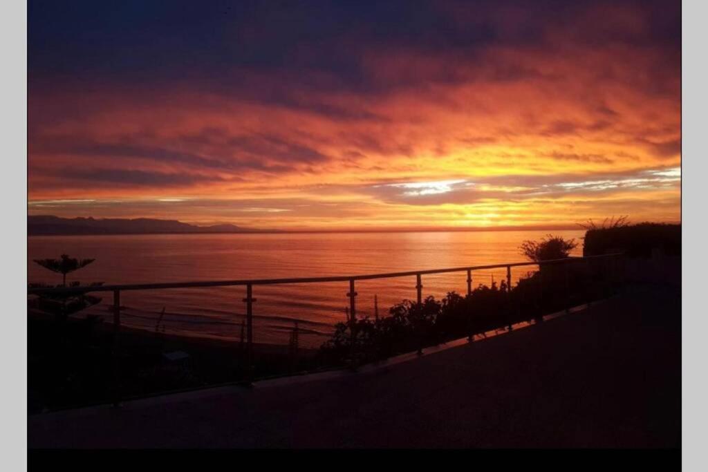 Amazing Frontline Sea Views Studio Apartment Castillo Del Vigia Torremolinos Exterior foto
