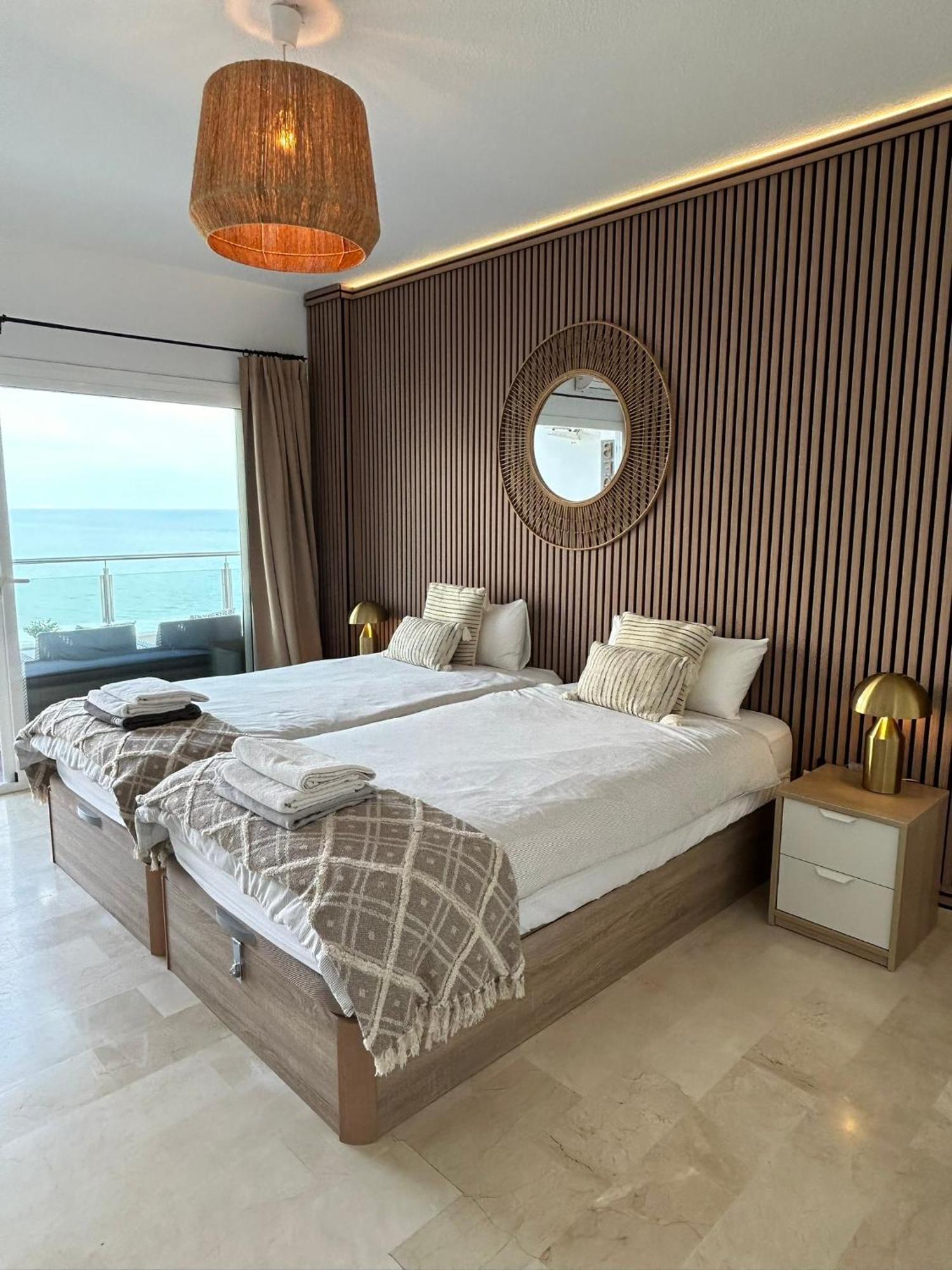 Amazing Frontline Sea Views Studio Apartment Castillo Del Vigia Torremolinos Exterior foto